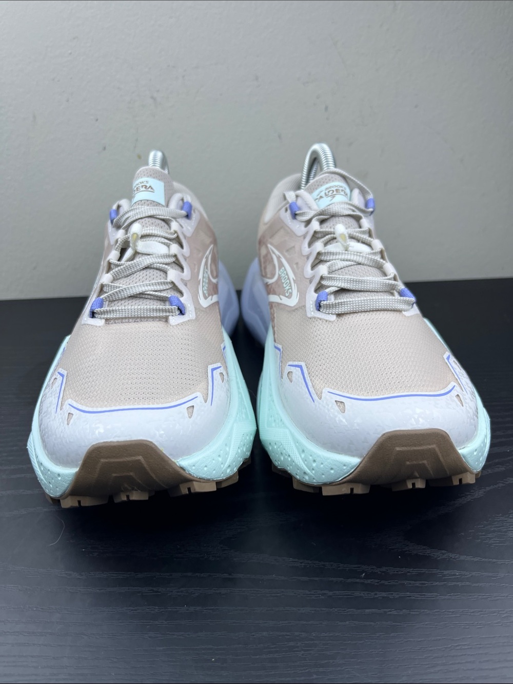 Brooks Caldera 7 Trail Running Shoes Beige Mint Blue Women's Size 8.5 - Picture 2 of 13